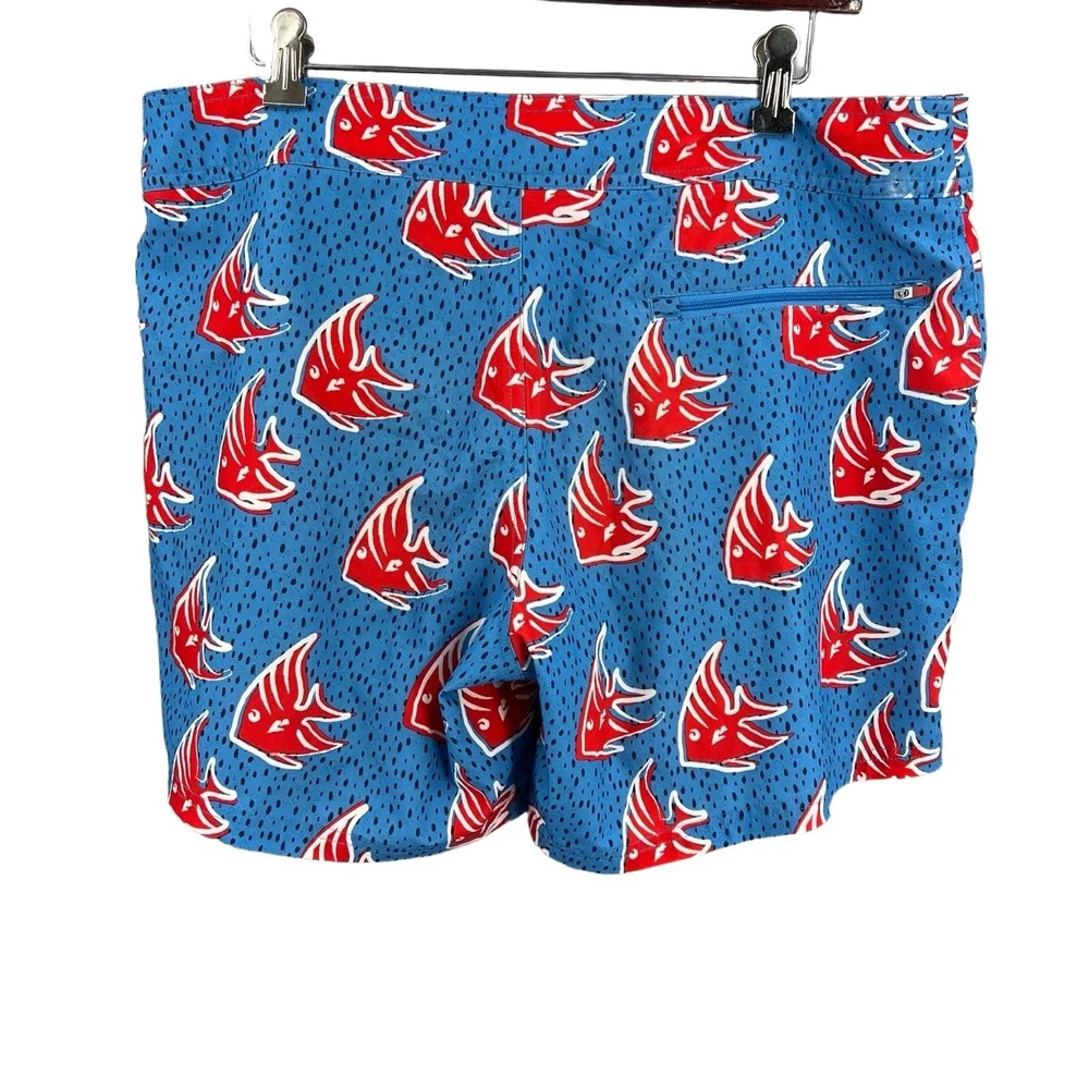 Chubbies Men’s Swim Trunks Red Fish Print Blue Stretch Lined Shorts Size L‎